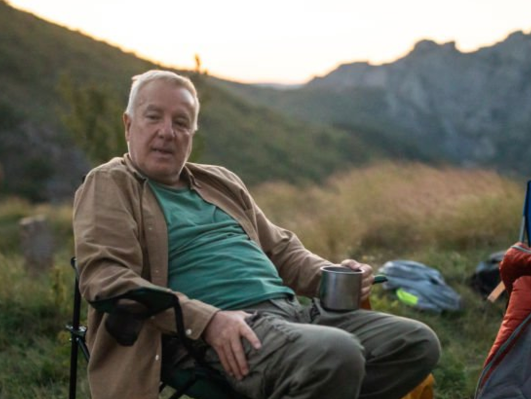 Camping sauvage vs camping aménagé : la chaise pliante est-elle toujours indispensable ?