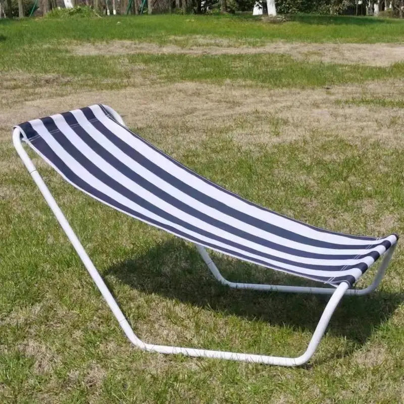 Chaise longue pour la plage pliante rayée bleue - LeCoinChaise